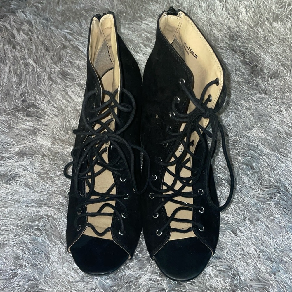 Chinese laundry heeled sandals 9.5